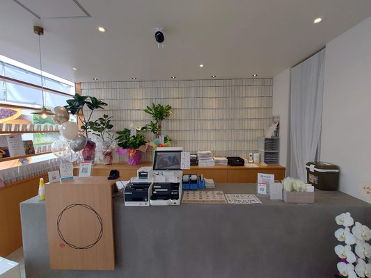 イクメンリフォーム施工による岐阜県大垣市のどら焼き店の新店舗の内部