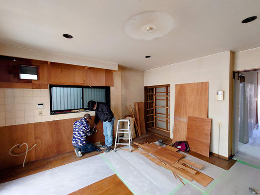 イクメンリフォームによる愛知県名古屋市名東区の中古住宅の激安リフォームが始まりました！