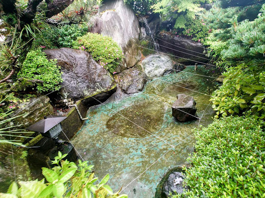 愛知県小牧市の「合掌レストラン大蔵」さまの池のリフォーム