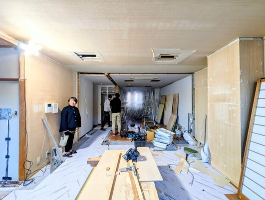 イクメンリフォームによる岐阜県岐阜市の住宅の激安リフォーム中！