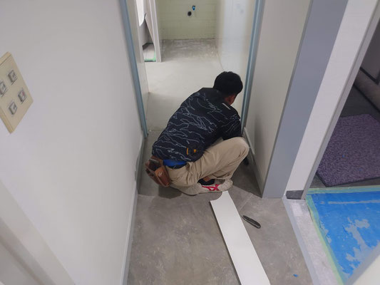 イクメンリフォームによる愛知県名古屋市の会社のトイレの激安リフォーム