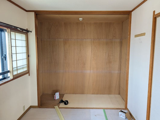 愛知県瀬戸市の分譲マンションの激安リノベーション工事の押入れの解体
