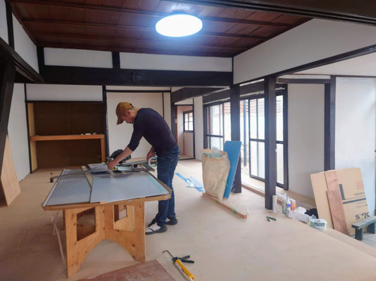 イクメンリフォームによる岐阜県土岐市の空き家の激安リフォーム中！