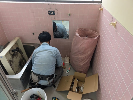 イクメンリフォームによる愛知県あま市の中古住宅の激安リフォーム中！