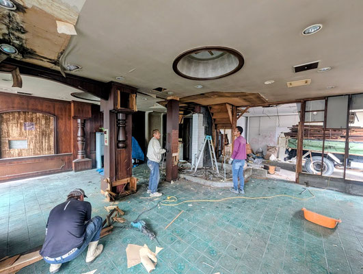 岐阜県岐阜市の住宅の1階の店舗を解体しています！