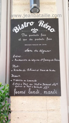 panneaux en ardoisine pour menu  extérieur de restaurant