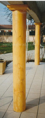 colonne en béton en  faux-marbre Jaune de Sienne allégé