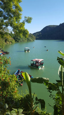Lac de Pokhara  (2me du Népal)