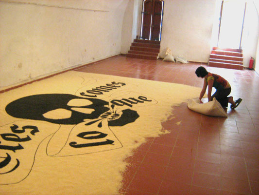Eres lo que comes (You are what you eat), 2009. Rice and beans. 3.60 x 6m