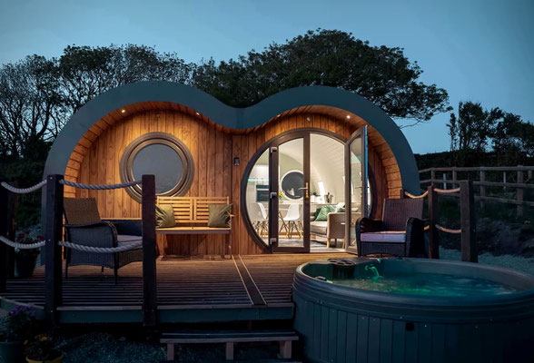 love -room,habitation insolite sans permis de construire ,habitat insolite à vendre,logement atypique,cabane insolite en kit,cabane insolite à vendre,hobitt cabane insolite ,logement insolite , gîte insolite , fabricant logement insolite.
