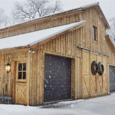 Grange en bois , construire grange en bois, fabricant grange , ferme en bois , atelier en bois , construction grange en bois , 