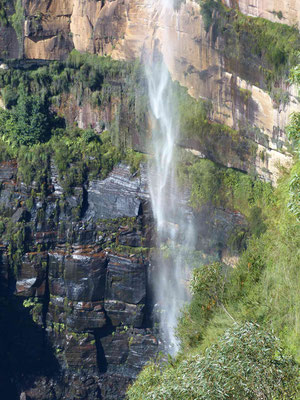 Govetts Leap Fall (120m)