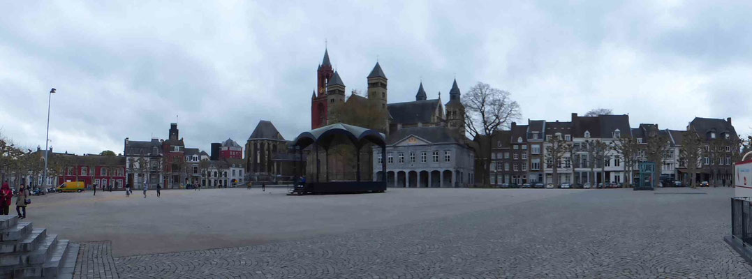 Blick auf Basiliek und Sint Janskerk