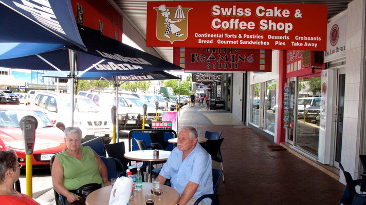 Swiss Cake & Coffee Shop, von Schweizer, Andreas Widmer, geführen Cafes