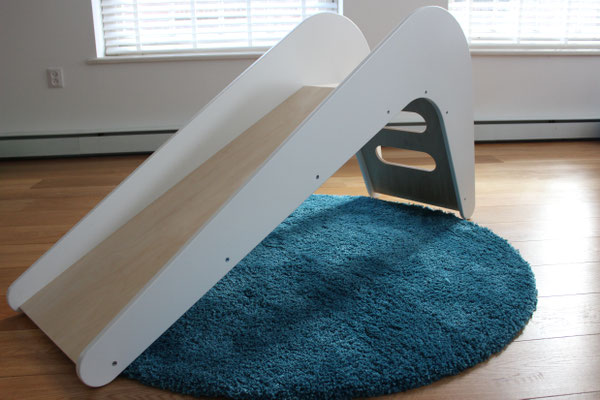 Superleuke glijbaan voor kinderen van 1 tot 4 jaar. Prijs en kleurwensen? stuur me een bericht