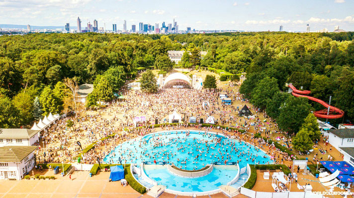 Pool, Frankfurt, Stadionbad, Bühne mieten