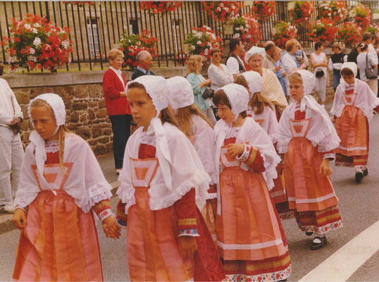 Avel Dro - Abadenn Ar Vugale - 1998 - Châteaulin