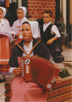 Avel Dro - Abadenn Ar Vugale - 1998 - Châteaulin