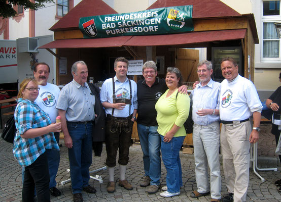 ...in der Mitte die ehemalige Purkersdorferin Renate Topf mit Bad Säckinger Gatten und Vater, rechts neben Boltz Franz Robert, der Einkehrfranz.