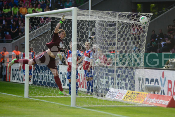 DFB Pokal Finale der Frauen 2013; VfL Wolfsburg gegen Turbine Potsdam, © Karsten Lauer 