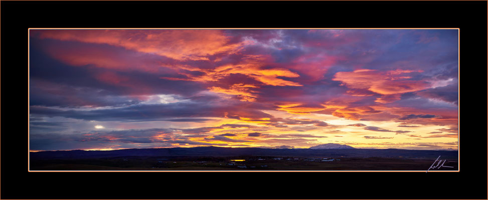 Sonnenaufgang im Süden Island