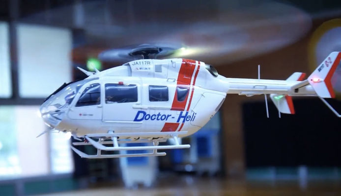 Bell 212 その2 - モデリングプレタ スケールヘリ、スロット