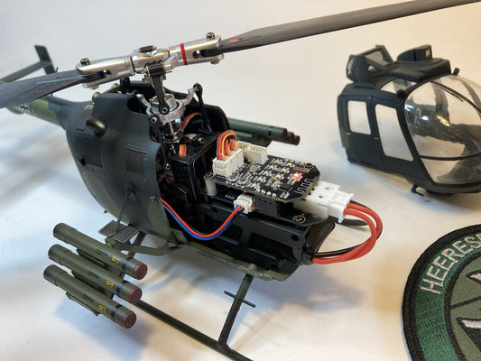 ブリキ　ヘリコプター　人形　PAT.P プロペラ機 おもちゃ 飛行機 ヘリコプター ブリキ プラスチック