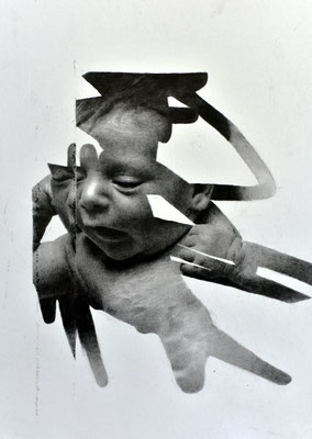 "floating baby study 2" graphite on paper, 29,5x 21,5 cm, 2021