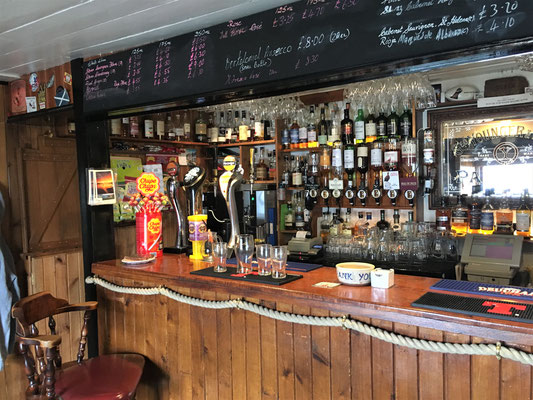 Im "Stein Inn": die Bar