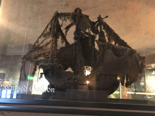 Im Pub: die "verfluchte Galeone" - The Cursed Galleon