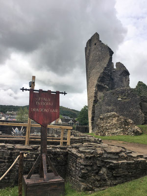Caerphilly Castle: »FFAUR DREIGIAU« 