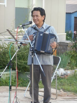 塚越　全さん