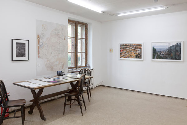 AUGE, Ausstellungsansicht, Raum I mit Arbeiten von Trogisch und Fißler