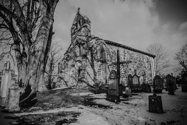 Sur la route de St Antoine l'Abbaye