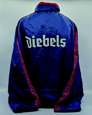 Saison 1996/1997 - 1. Liga - Trainings- bzw. Winterjacke, getragen, Spieler unbekannt, Umbro, Diebels