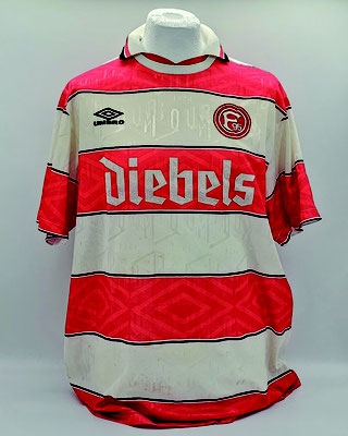 Saison 1995/1996 - 1. Liga - Trikot, Heimtrikot, matchworn, Nr. 25, Robert "Pico" Niestroj, Umbro, Diebels