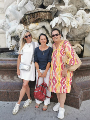 Karoline, Andrea und Helga in Wien