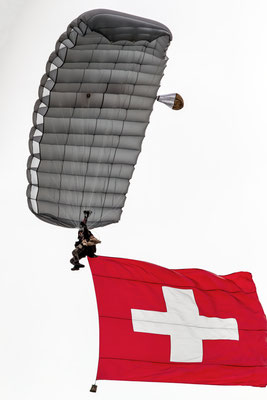 Fallschirmspringer, Swiss Army