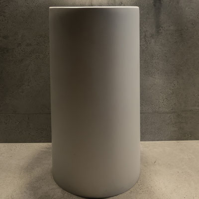 Round self-standing wc washbasin fabricated from Corian Iconic White solid surface / fabricator: Gforma