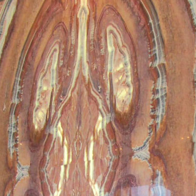 Orange onyx wall with magnificent patterns 