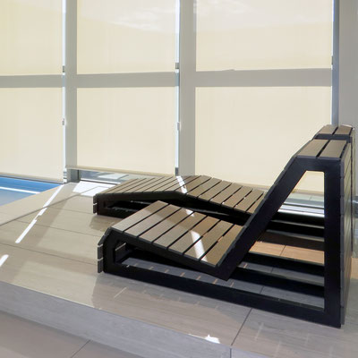 Pool floor and sunbeds from Neolith sintered stone 