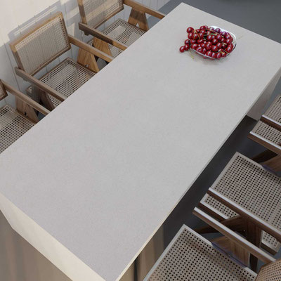 Baltas virtuvės stalas iš Sodostone kvarcinio akmens Orchid White
