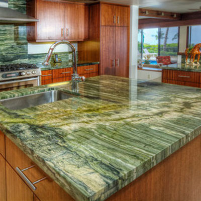 Green onyx countertop in the kitchen