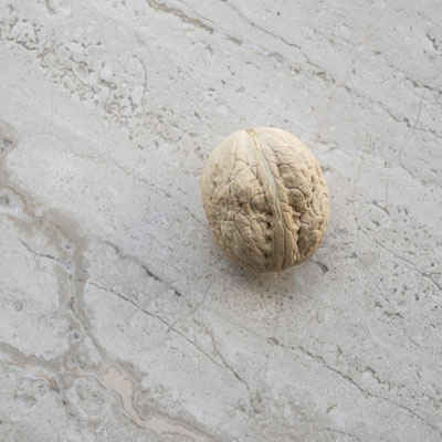 Cream colored marble countertop