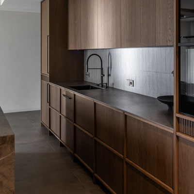 Stalviršis iš Dekton presuoto akmens 