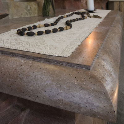 Church altar made of Corian acrylic stone / fabricator: Gforma