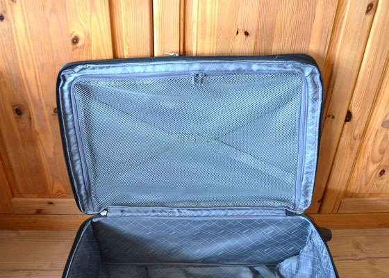 Koffer-Trolly mit Kosmetiktasche rot-schwarz