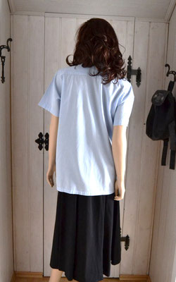 Bluse hellblau-weiß