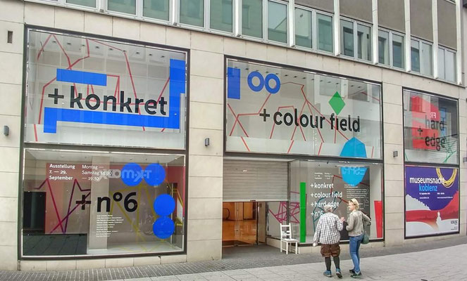 Außenansicht der Ausstellung + konkret + colour field + hard edge +, Museumsnacht Koblenz 2019