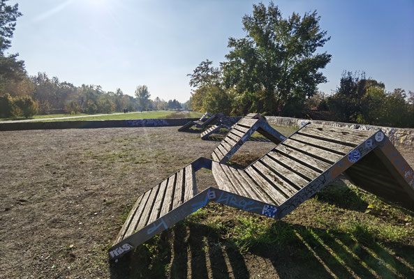 Platz des Sonnens im Hans-Baluschek-Park. Foto: Helga Karl